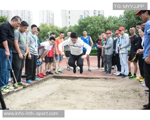 菲亚特足球盛宴:激情与速度的完美结合,感受赛场上的无限魅力 菲亚特足球盛宴:激情与速度的完美结合,感受赛场上的无限魅力