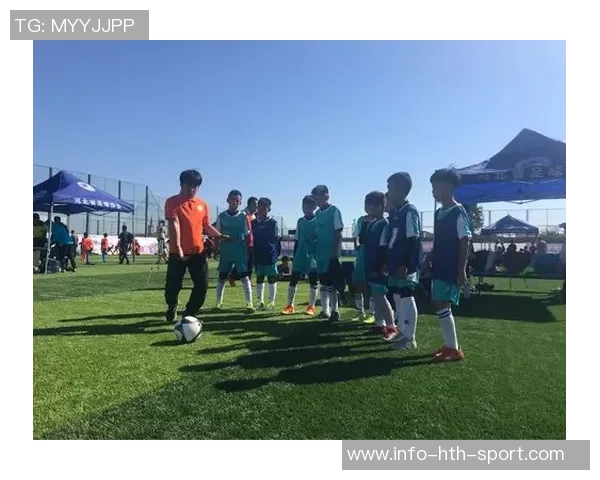 肌肉喵足球的激情对决与团队合作的完美结合